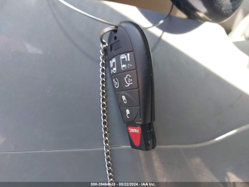 2011 Chrysler Town & Country Touring VIN: 2A4RR5DG2BR723529 Lot: 39464678