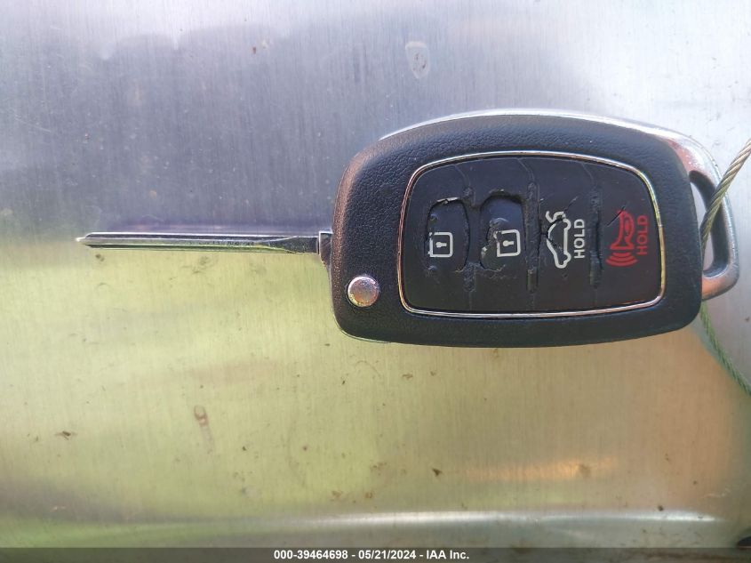 2017 Hyundai Sonata VIN: 5NPE24AF4HH565554 Lot: 39464698