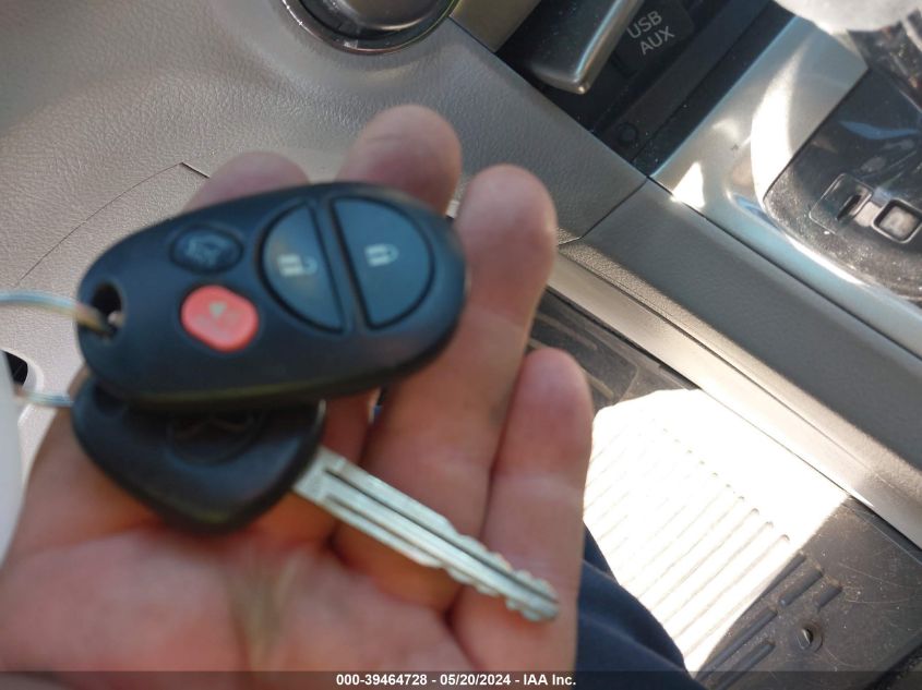 2011 Toyota Highlander Base V6 VIN: 5TDBK3EHXBS083858 Lot: 39464728