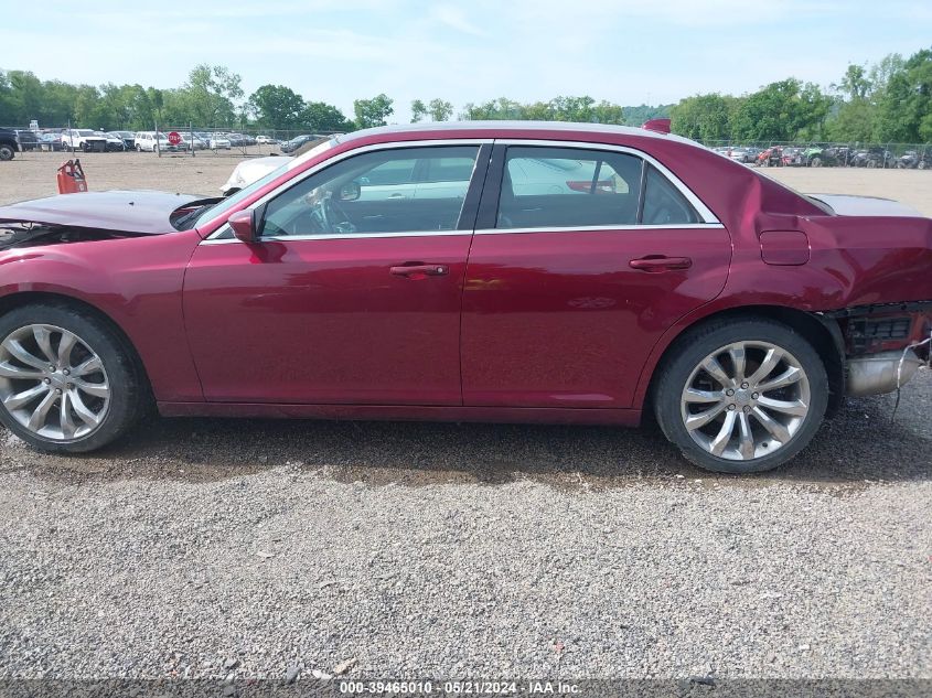 2017 Chrysler 300 Limited VIN: 2C3CCAAG4HH668109 Lot: 39465010