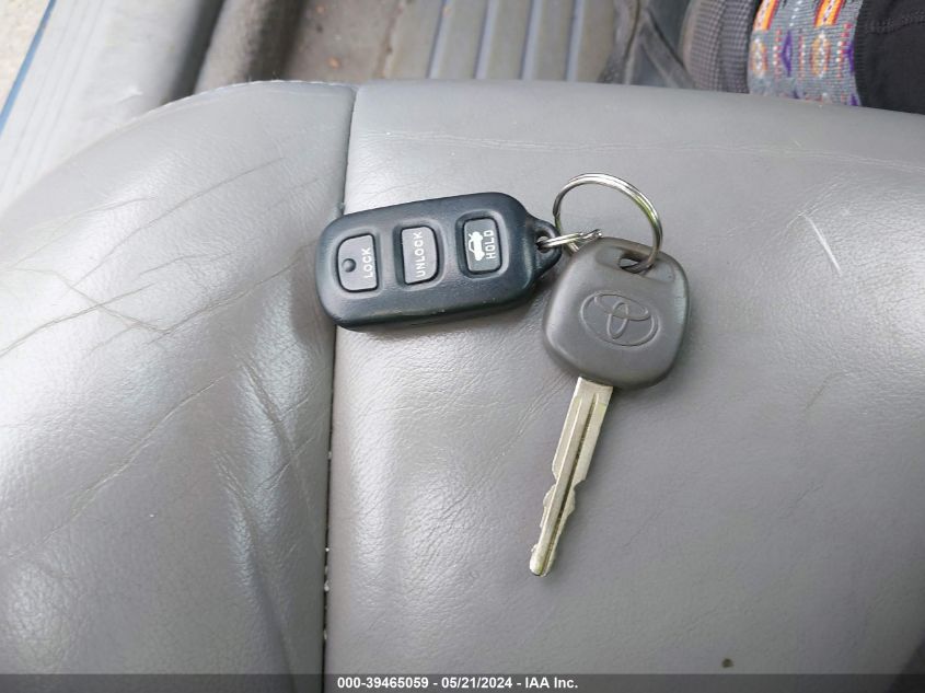 2004 Toyota Camry Xle V6 VIN: 4T1BF30K84U588394 Lot: 39465059