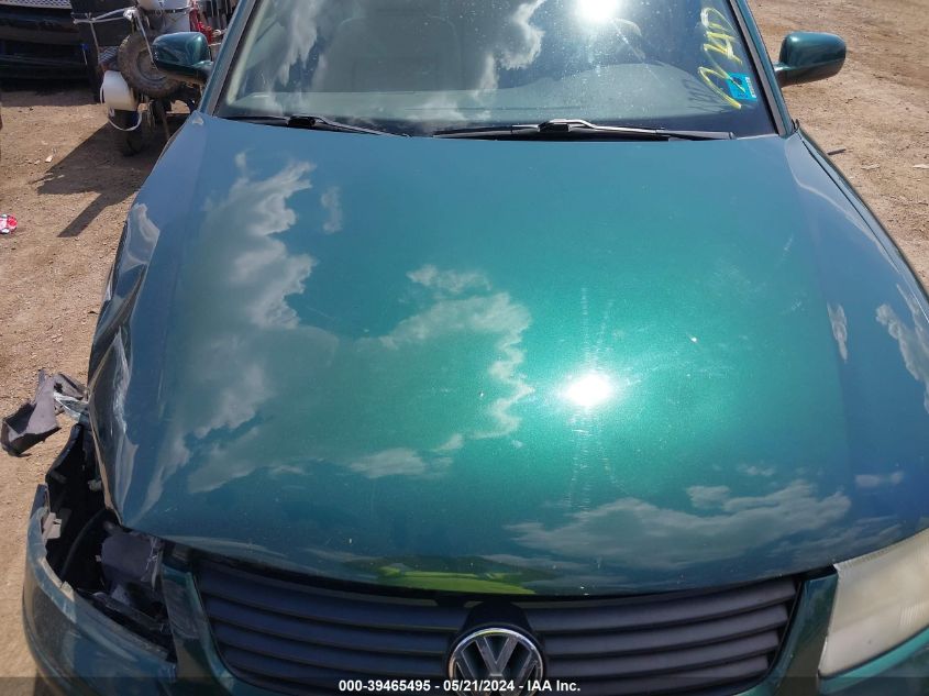 2000 Volkswagen Passat Gls VIN: WVWMA23B2YP179880 Lot: 39465495