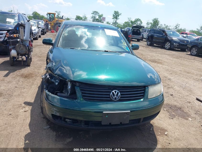 2000 Volkswagen Passat Gls VIN: WVWMA23B2YP179880 Lot: 39465495