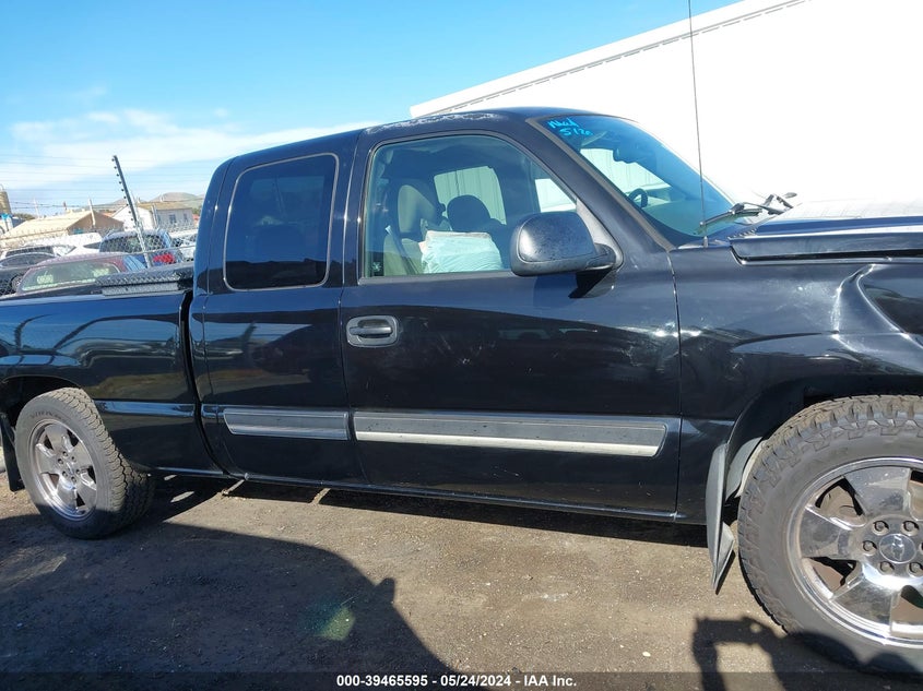 2005 Chevrolet Silverado C1500 VIN: 2GCEC19T151236958 Lot: 39465595