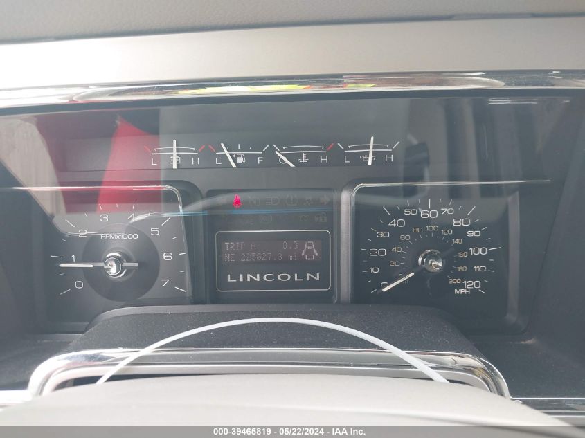 2010 Lincoln Navigator VIN: 5LMJJ2H54AEJ11063 Lot: 39465819