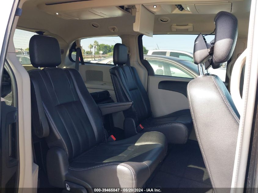 2015 Chrysler Town & Country Lx VIN: 2C4RC1AG3FR693984 Lot: 39465847