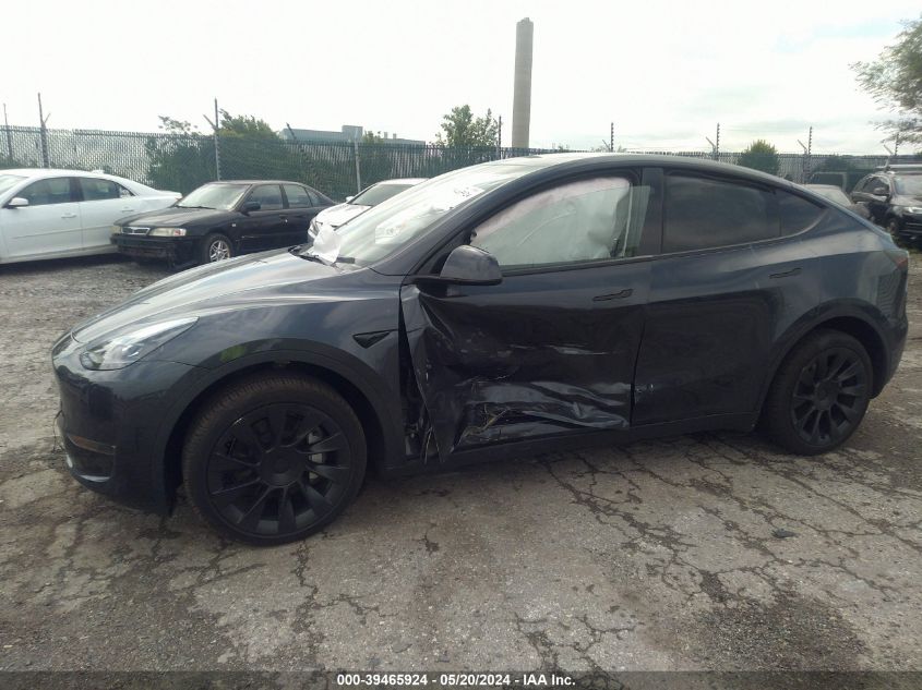 2024 Tesla Model Y Long Range Dual Motor All-Wheel Drive VIN: 7SAYGDEE1RA223740 Lot: 39465924