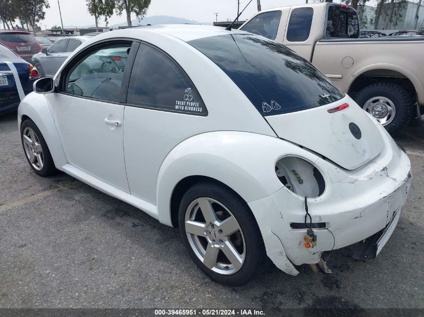 2010 Volkswagen New Beetle 2.5L VIN: 3VWPG3AG2AM016042 Lot: 39465951