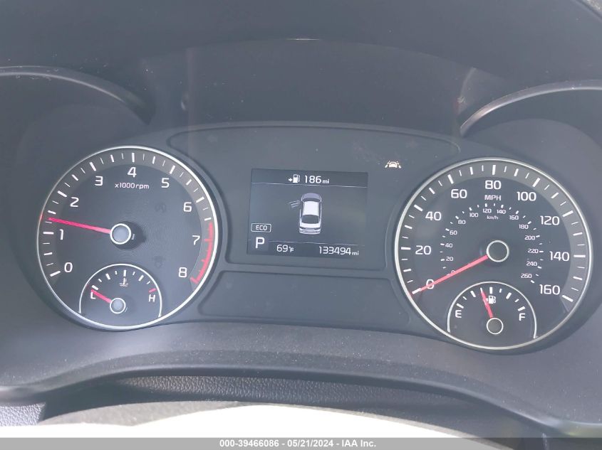 2020 Kia Optima Lx VIN: 5XXGT4L32LG420560 Lot: 39466086