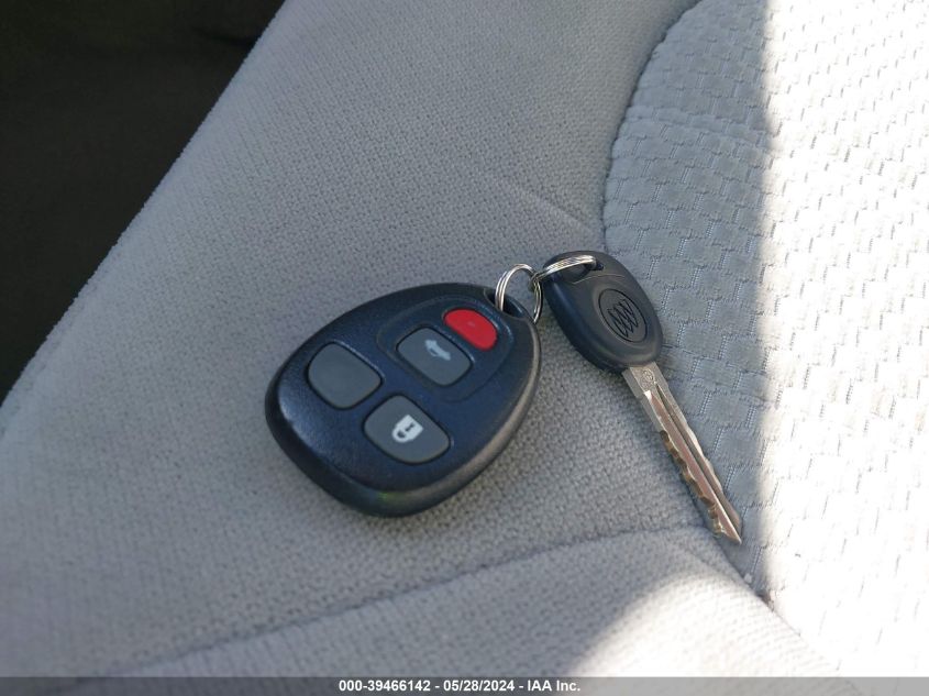 2008 Buick Lucerne Cx VIN: 1G4HP57248U137784 Lot: 39466142