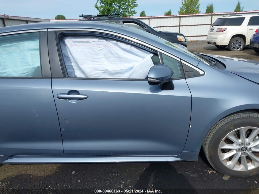 2022 TOYOTA COROLLA XLE - 5YFFPMAE8NP382699