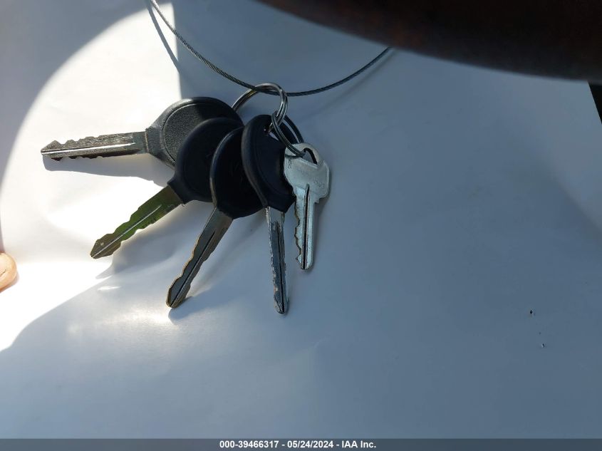 2001 Dodge Grand Caravan Sport VIN: 2B4GP44371R373305 Lot: 39466317