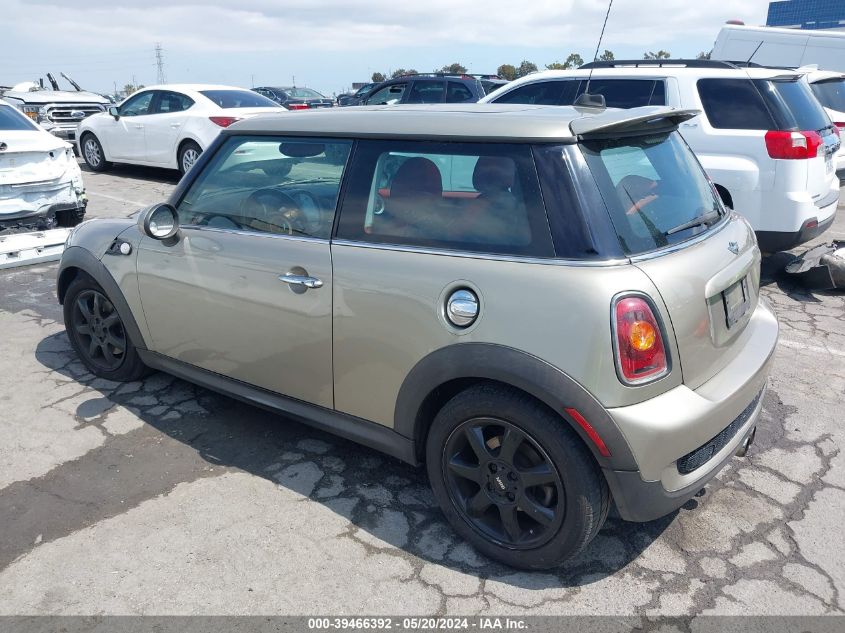 2009 Mini Cooper S VIN: WMWMF73579TW84442 Lot: 39466392