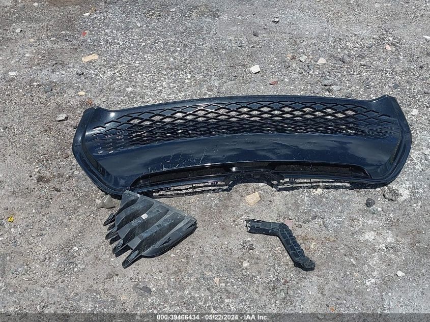 2017 Toyota Corolla Se VIN: 5YFBURHE8HP608917 Lot: 39466434