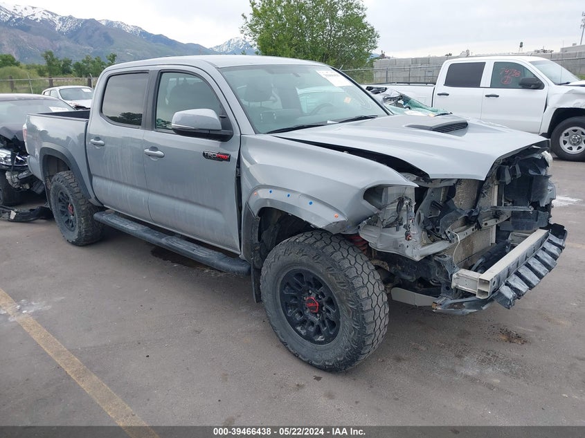 2017 TOYOTA TACOMA DBL CAB/SR/TRDSPT/OR/PRO - 5TFCZ5AN6HX111889