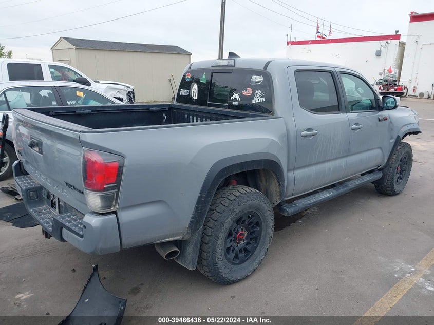 2017 TOYOTA TACOMA DBL CAB/SR/TRDSPT/OR/PRO - 5TFCZ5AN6HX111889