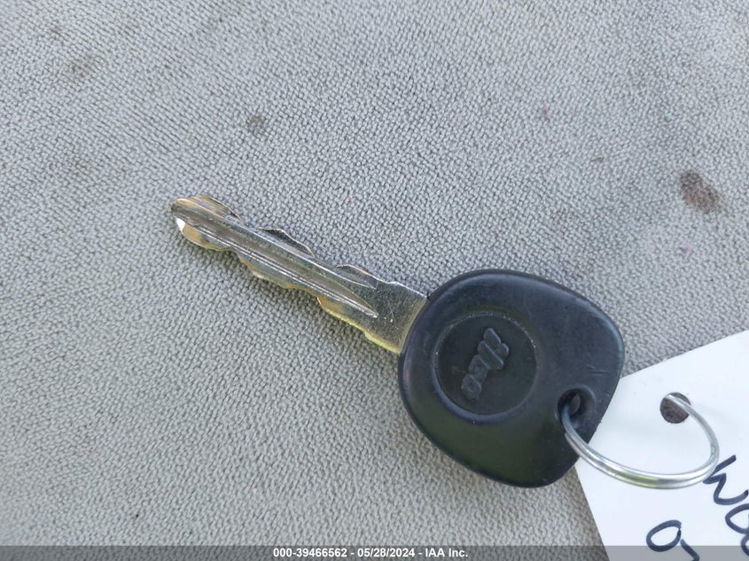 2007 Chevrolet Tahoe Ls VIN: 1GNFC13J77R113579 Lot: 39466562