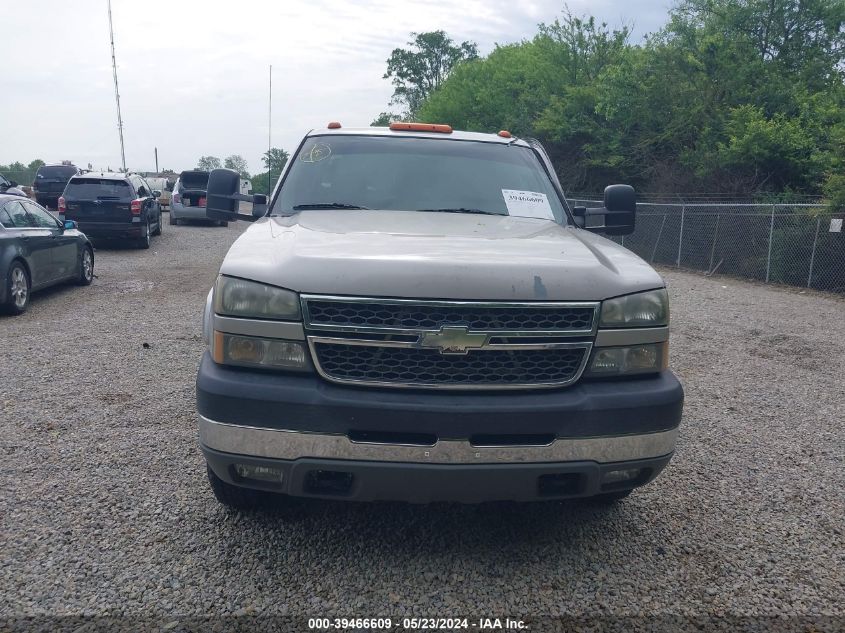 2005 Chevrolet Silverado 3500 Ls VIN: 1GCJC33245F952949 Lot: 39466609