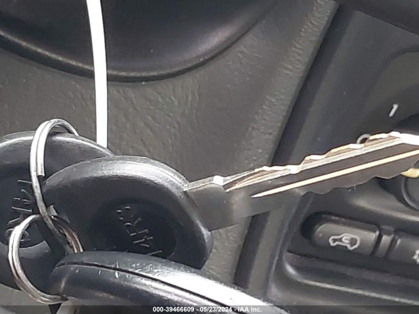 2005 Chevrolet Silverado 3500 Ls VIN: 1GCJC33245F952949 Lot: 39466609