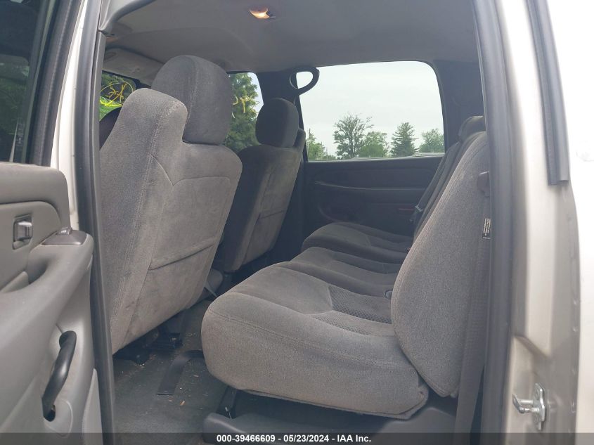 2005 Chevrolet Silverado 3500 Ls VIN: 1GCJC33245F952949 Lot: 39466609