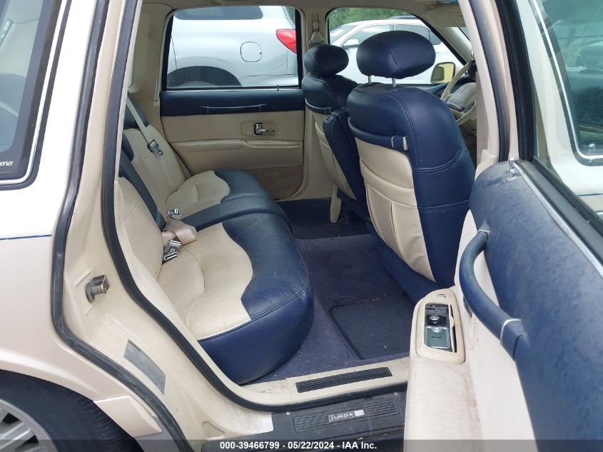 1995 Lincoln Town Car Signature/Spinnaker VIN: 1LNLM82W5SY705099 Lot: 39466799