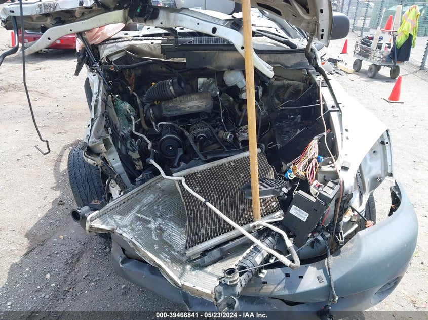 2008 Dodge Ram 1500 St/Sxt VIN: 1D7HA16K98J198667 Lot: 39466841