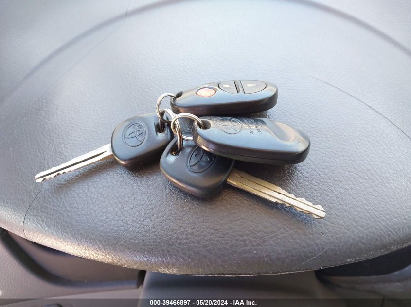 2004 Toyota Sienna Le VIN: 5TDZA23C34S015553 Lot: 39466897