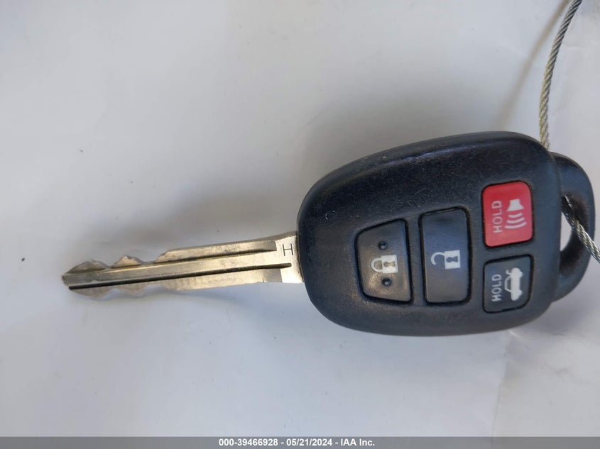 2016 Toyota Camry Le VIN: 4T1BF1FK4GU569440 Lot: 39466928