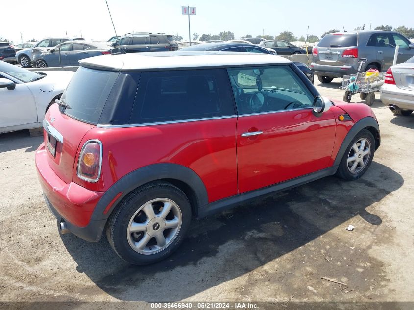 2009 Mini Cooper VIN: WMWMF33549TW70992 Lot: 39466940