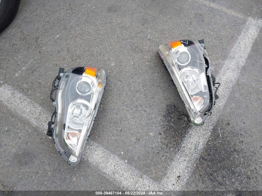 2016 Mitsubishi Outlander Sport 2.0 Es VIN: JA4AP3AU1GZ030031 Lot: 39467104