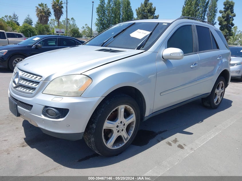2006 Mercedes-Benz Ml 500 4Matic VIN: 4JGBB75E06A073027 Lot: 39467146