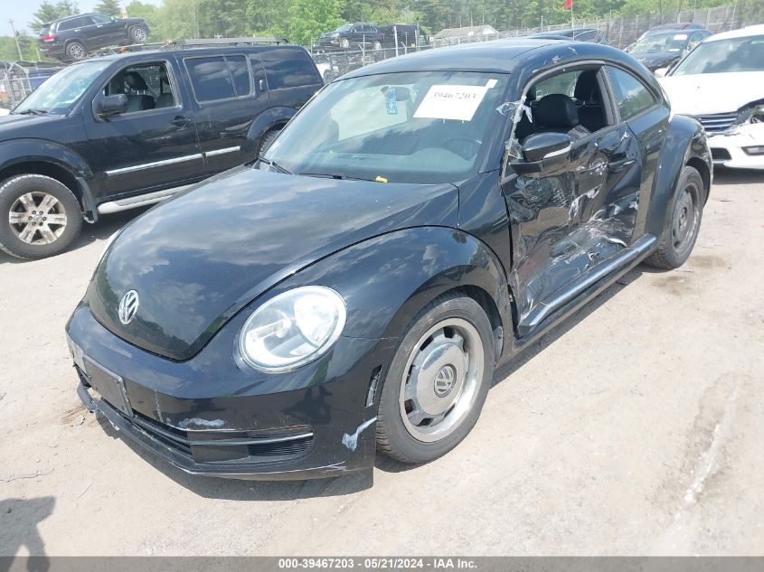 2012 Volkswagen Beetle 2.5L VIN: 3VWJP7AT8CM634379 Lot: 39467203