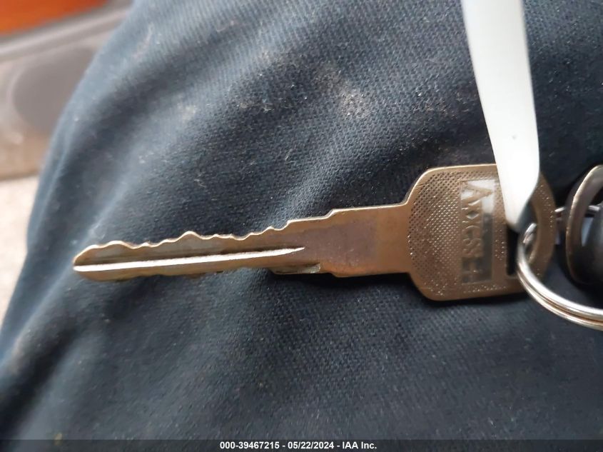 1995 Chevrolet Tahoe K1500 VIN: 1GNEK18K4SJ411689 Lot: 39467215