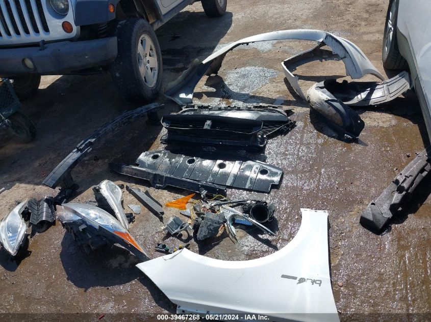 2013 Hyundai Sonata Hybrid Limited VIN: KMHEC4A4XDA085317 Lot: 39467268