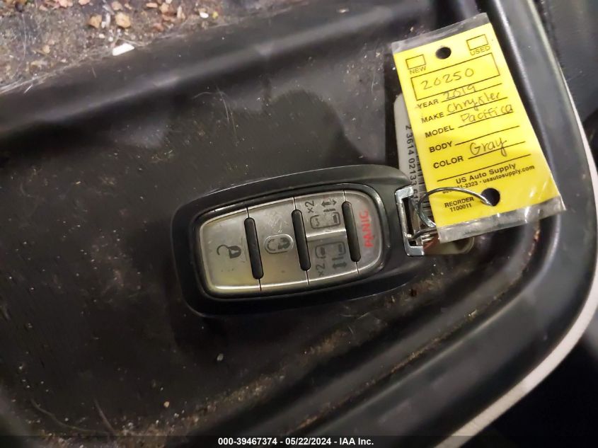 2019 Chrysler Pacifica Touring L VIN: 2C4RC1BG9KR537182 Lot: 39467374