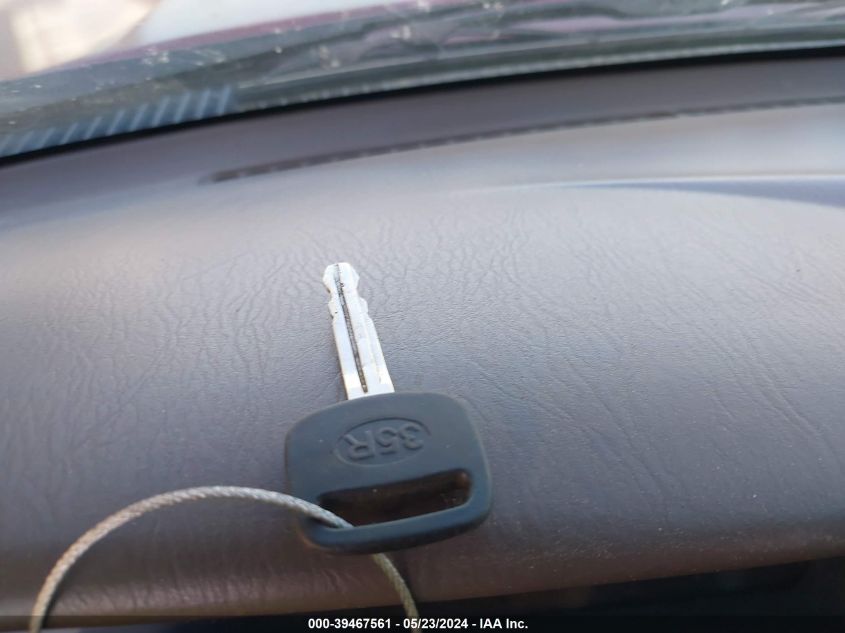 2001 Toyota Tundra Sr5 V8 VIN: 5TBBT44151S152101 Lot: 39467561