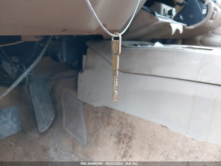 1995 Chevrolet Gmt-400 VIN: 1GCHC39N0SE105928 Lot: 39468390