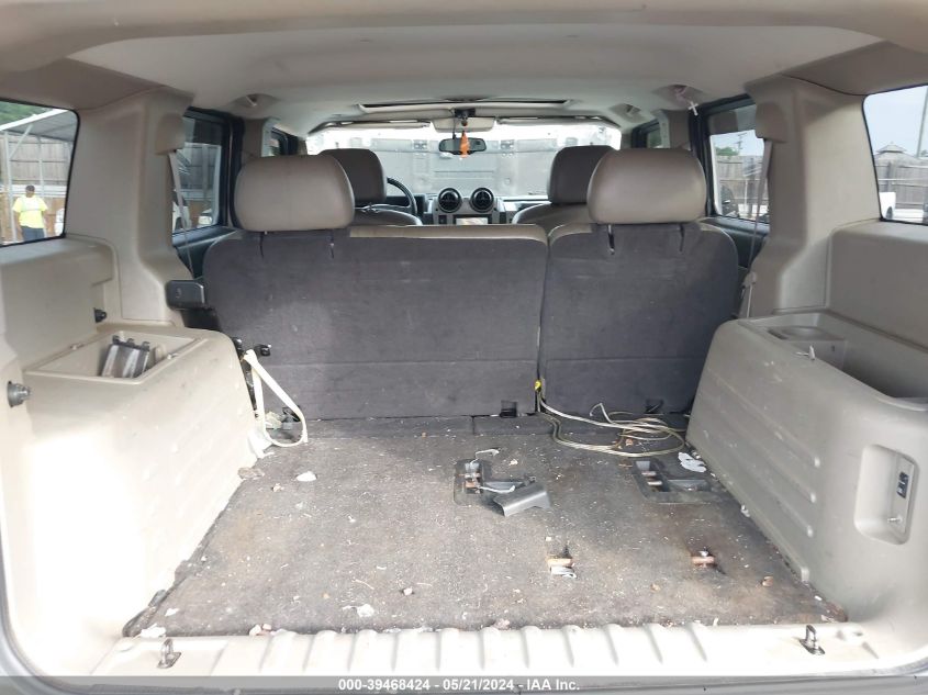 2003 Hummer H2 VIN: 5GRGN23U13H116239 Lot: 39468424