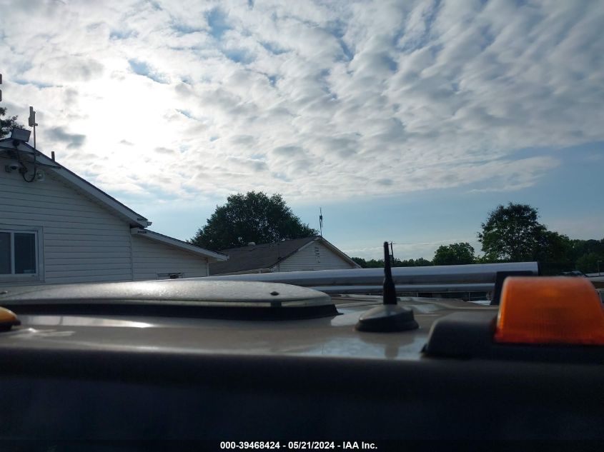 2003 Hummer H2 VIN: 5GRGN23U13H116239 Lot: 39468424