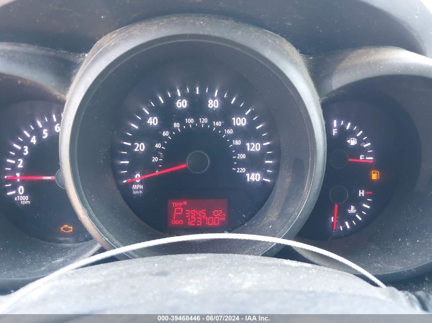 2013 Kia Soul VIN: KNDJT2A51D7585721 Lot: 39468446