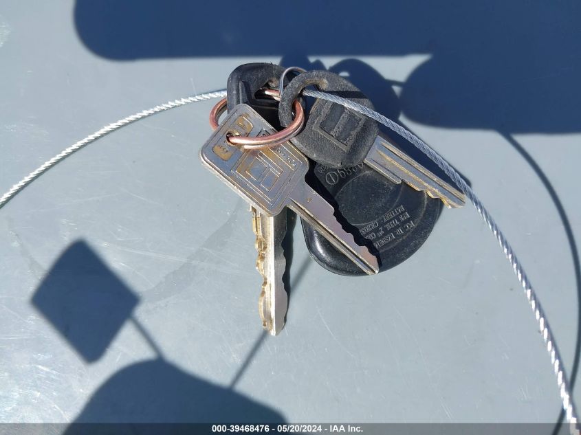 1993 Chevrolet Gmt-400 C1500 VIN: 1GCEC14Z2PE153522 Lot: 39468476