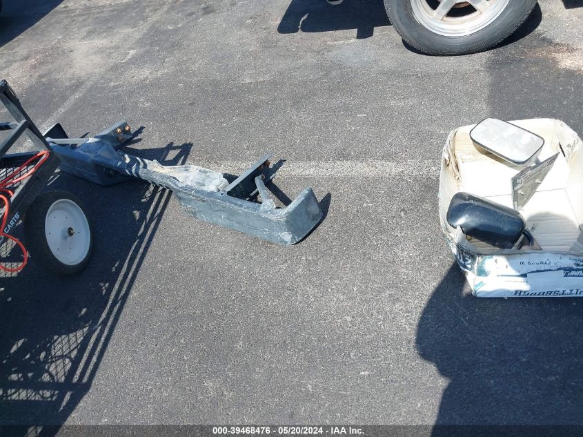 1993 Chevrolet Gmt-400 C1500 VIN: 1GCEC14Z2PE153522 Lot: 39468476