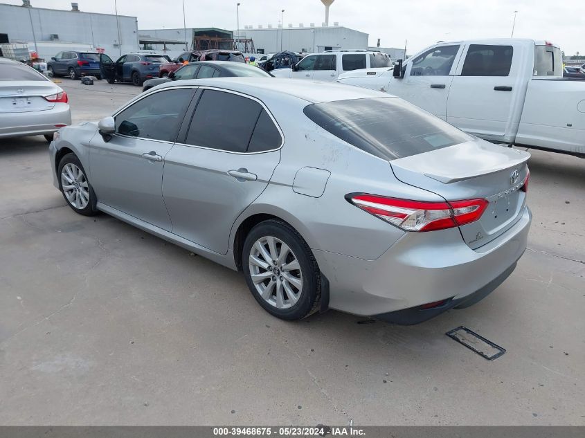 2018 Toyota Camry Le VIN: 4T1B11HK3JU129776 Lot: 39468675