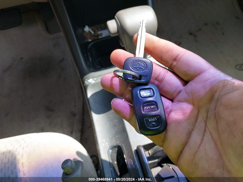 2004 Toyota Camry Le VIN: 4T1BE32K24U867016 Lot: 39468941