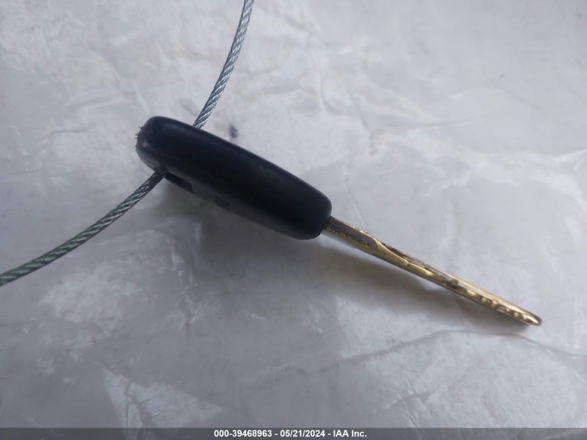 2000 Honda Accord 2.3 Lx VIN: 3HGCG6658YG700811 Lot: 39468963