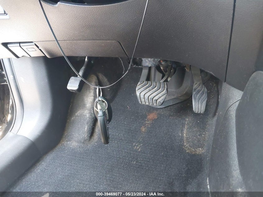 2014 Nissan Rogue Sv VIN: 5N1AT2MV6EC869586 Lot: 39469077