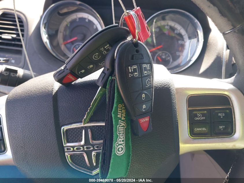 2011 Dodge Grand Caravan Crew VIN: 2D4RN5DG0BR672049 Lot: 39469078