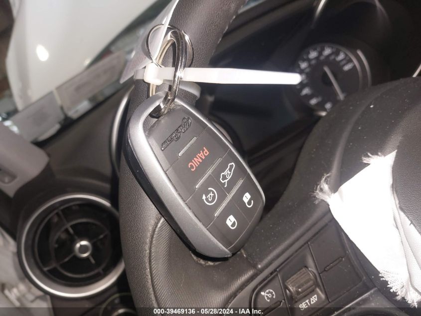 2018 Alfa Romeo Giulia Ti Sport Rwd VIN: ZARFAECN0J7596642 Lot: 39469136