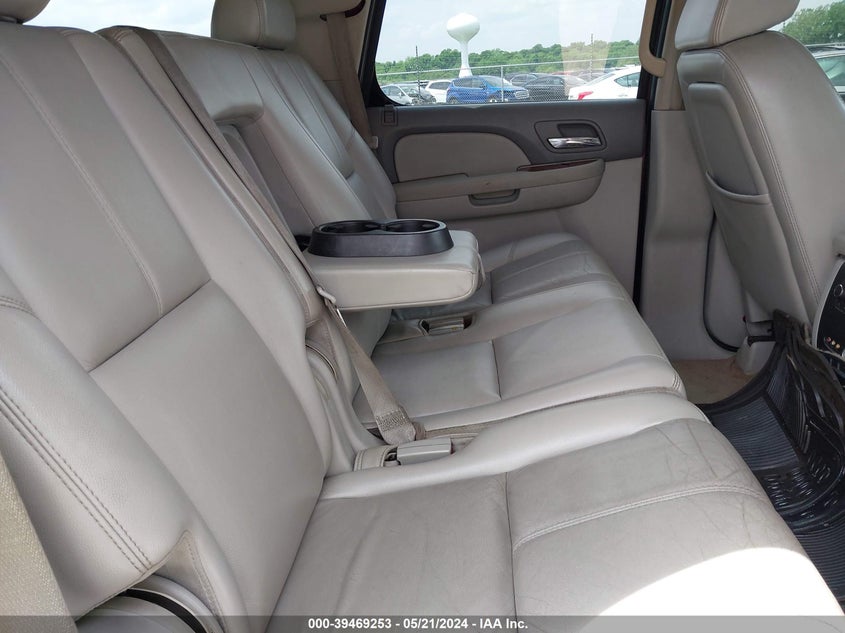 2007 Chevrolet Tahoe Lt VIN: 1GNFK130X7R196550 Lot: 39469253