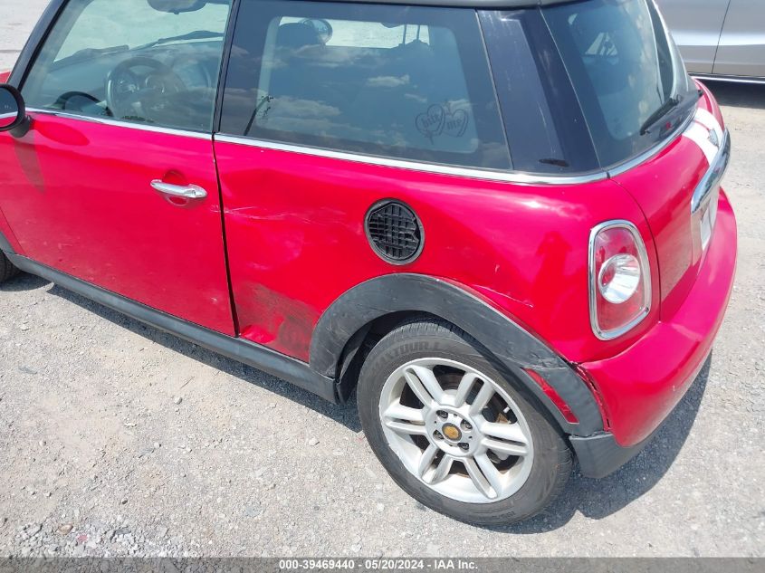 2013 Mini Hardtop Cooper VIN: WMWSU3C58DT692645 Lot: 39469440